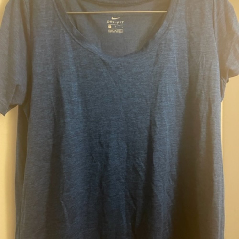 Nike Women's Dri-Fit - SS, Large